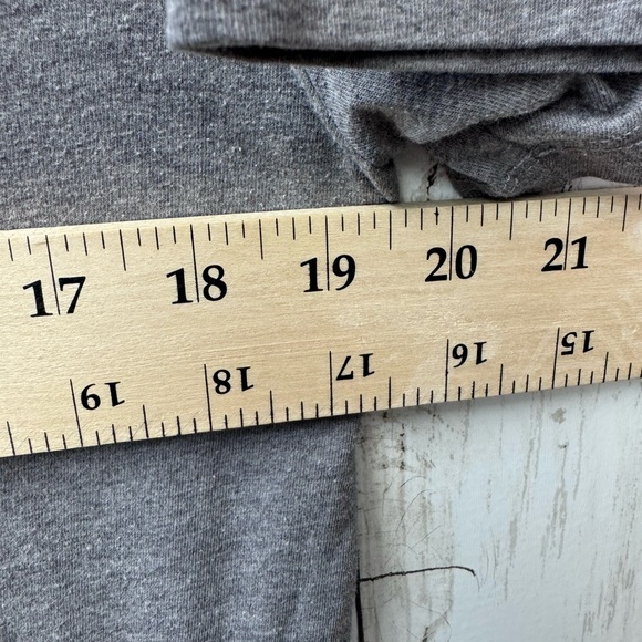 Old Navy Super Mario Bros Gray T-Shirt Size Medium - Picture 5 of 6